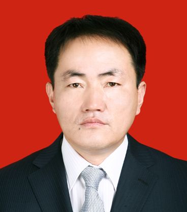 王献富
