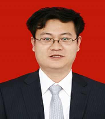 薛东